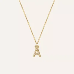 Mockberg Petite Stone Letter teräskaulakoru MB0098